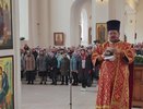 Около 500 пензенских верующих посетили Петропавловский храм в день Радоницы