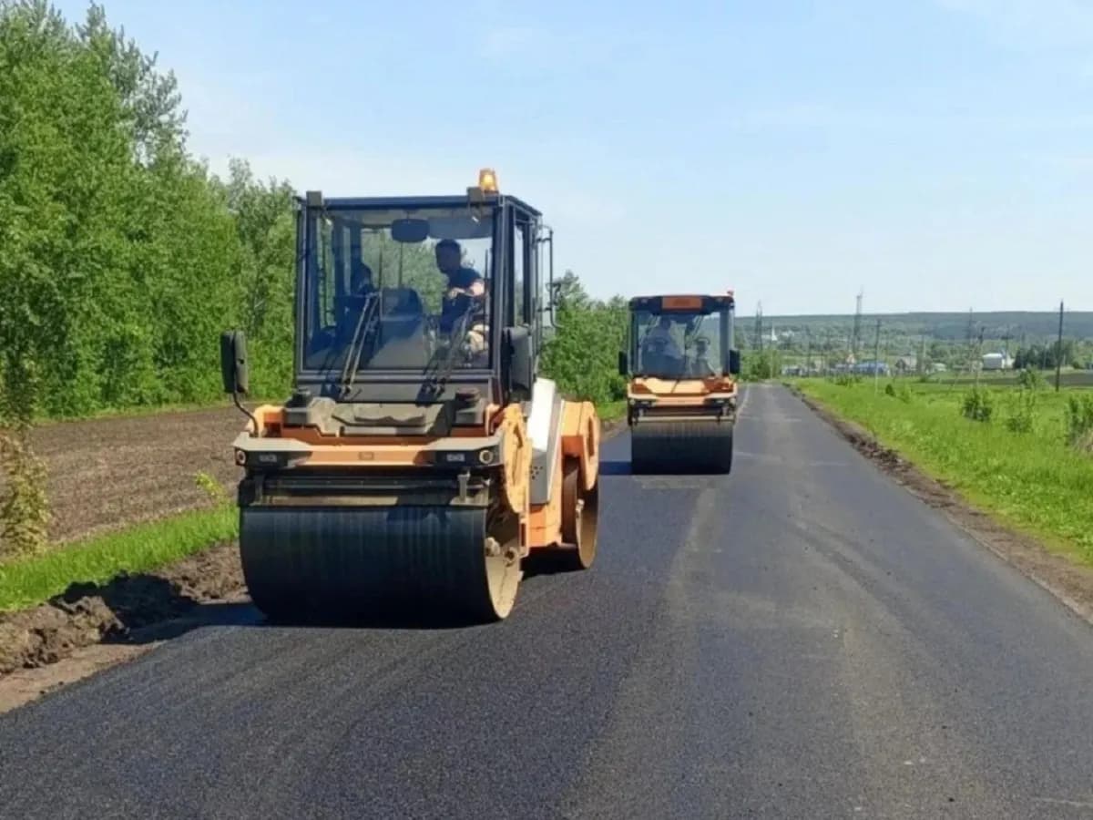 В Вадинском районе начали укладку асфальта на трассе у деревни Тенево