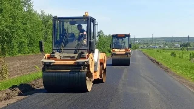 В Вадинском районе начали укладку асфальта на трассе у деревни Тенево