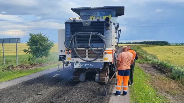 Минстрой: на участке 6,4 км дороги до села Кучки Пензенской области появился свежий асфальт
