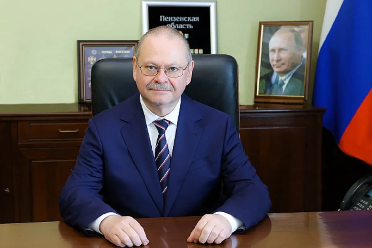 Губернатор Мельниченко поздравил пензенцев с Днем семьи, любви и верности