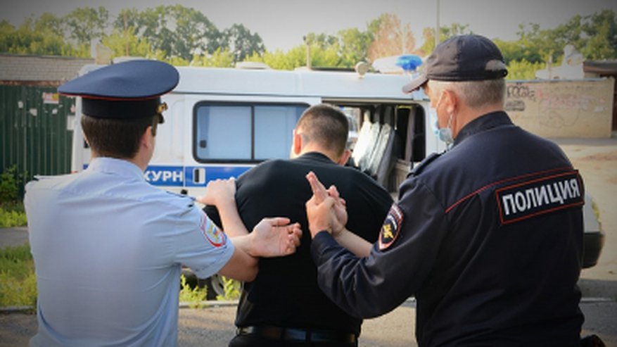 Главная картинка новости: Жителю Никольска грозит реальный срок за использование чужих денег с найденной карты