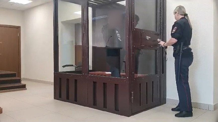 Главная картинка новости: Пензенский адвокат вымогал у своей знакомой более 1 миллиона рублей и автомобиль