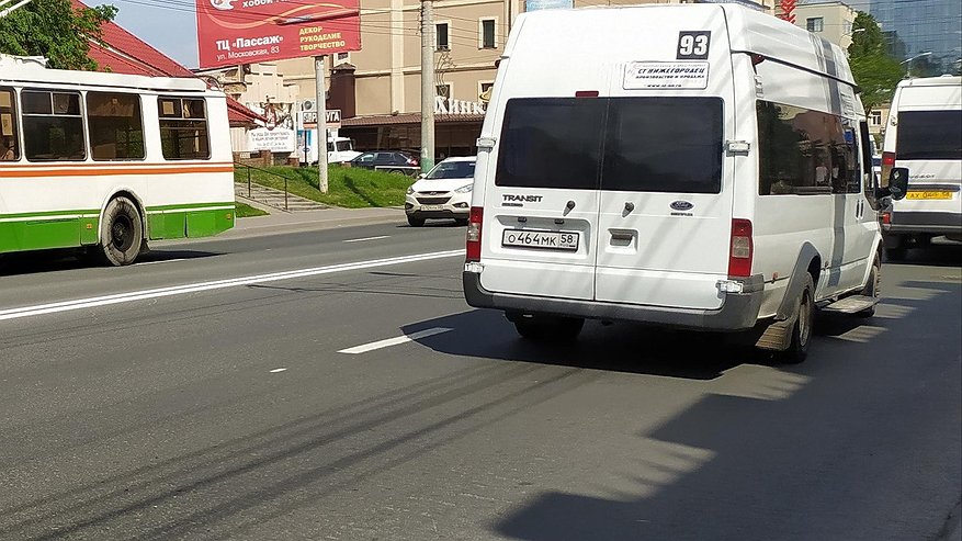 Главная картинка новости: В Пензе ректор вуза попросил помощи в решении проблему студентов