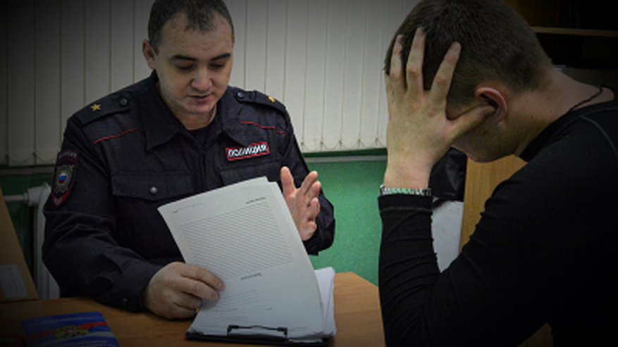 Главная картинка новости: В Пензе внук украл у бабушки два телевизора и стиральную машину