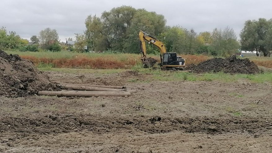 В селе Чемодановка Бессоновского района чистят пруд
