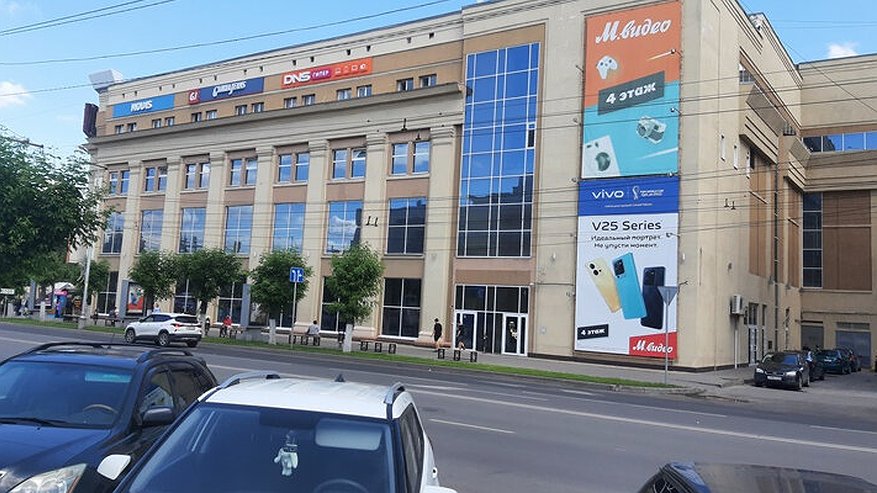 Главная картинка новости: В Пензе со стен зданий сняли 59 незаконно установленных рекламных конструкций