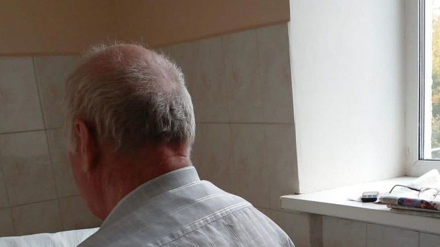 Главная картинка новости: Житель Пензы едва не умер после того, как поел маринованные грибы