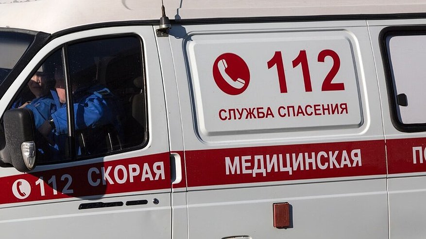 Главная картинка новости: В Пензе из ока многоэтажки выпала молодая девушка