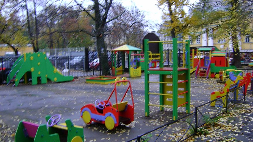 Главная картинка новости: В Пензе маленький ребенок получил травму во время прогулки в детском саду