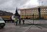 В Пензе на площади Ленина приступили к установке главной елки города
