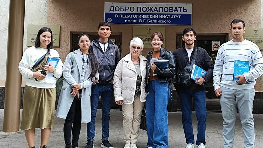 Главная картинка новости: Более 160 иностранцев изучают русский язык на подготовительном отделении ПГУ
