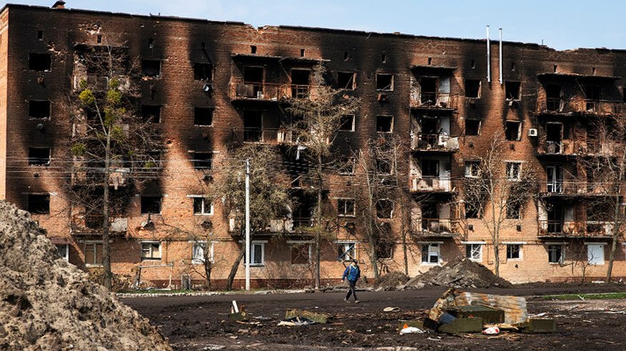 Главная картинка новости: Пензенские специалисты помогают жителям Пологов под обстрелами ВСУ