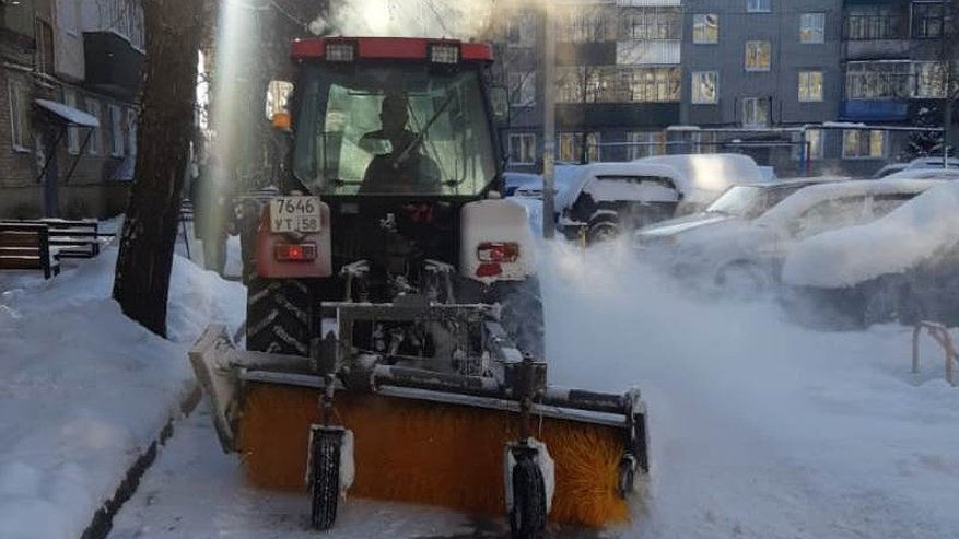 В Первомайском районе была проверена зимняя уборка дворов