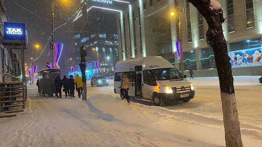 Главная картинка новости: В соцсетях разгорелся спор о новых остановочных павильонах Пензы