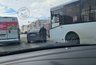 Столкновение автобуса и легковушки на перекрестке в центре Пензы вызвало пробку