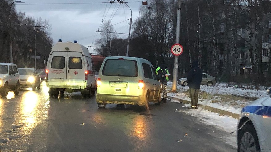 В Пензе ищут скрывшегося после аварии водителя