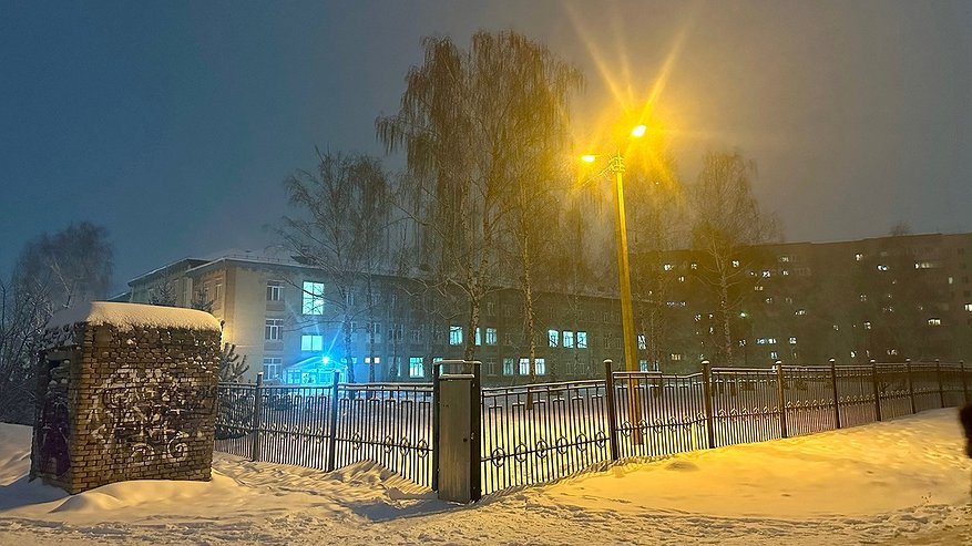 Главная картинка новости: Пензенцы требуют ужесточения безопасности в образовательных учреждениях после теракта