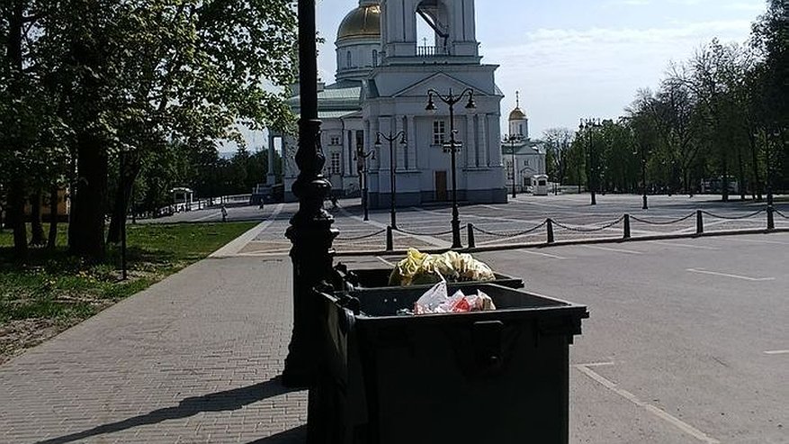 В Пензе потребовали убрать мусорные баки с туристического пути