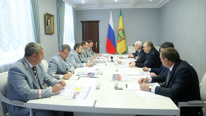 Главная картинка новости: Губернатор Пензенской области провел рабочую встречу с начальником Куйбышевской железной дороги