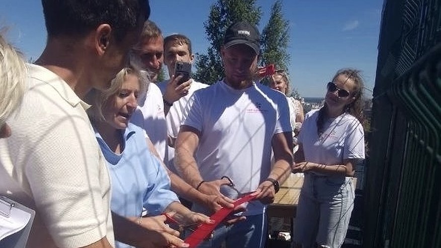 Главная картинка новости: В Пензе у Дома пионеров силами неравнодушных жителей открылась современная спортивная площадка