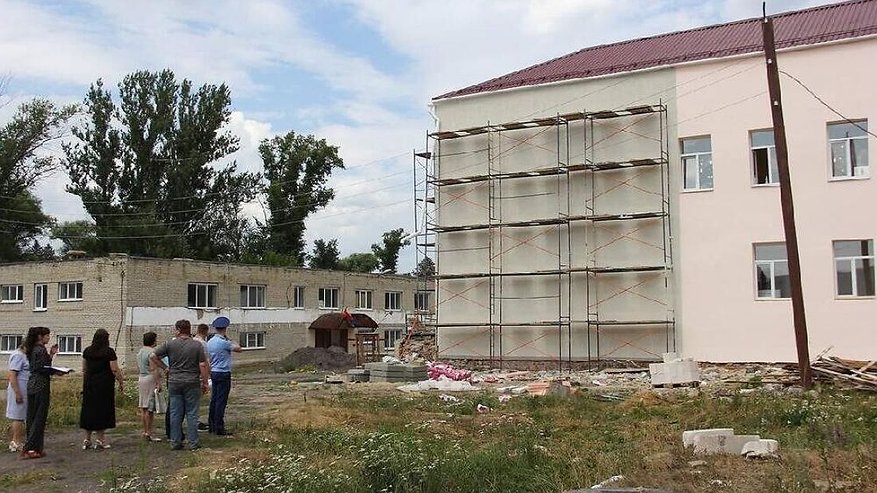 Главная картинка новости: Прокуратура выявила нарушения при ремонте школы в Городище