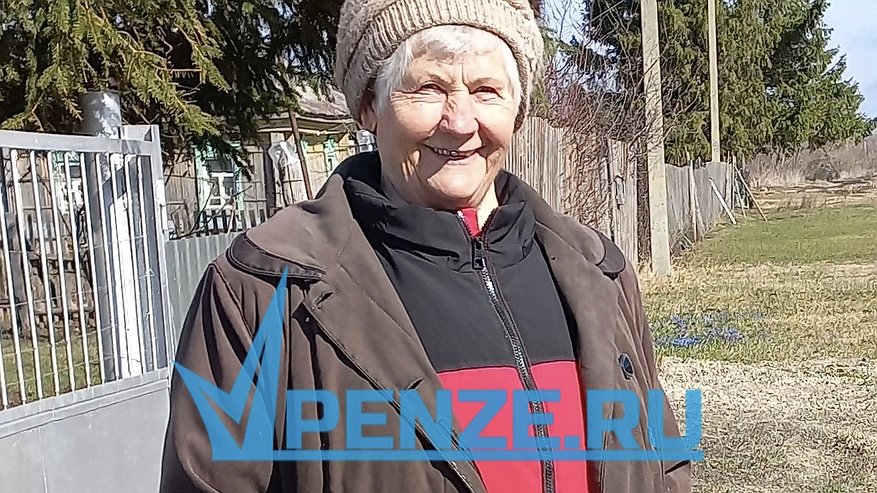 Главная картинка новости: 79-летняя жительница Сердобского района 15 лет живет взаперти из-за незаконного слива навоза на соседский участок