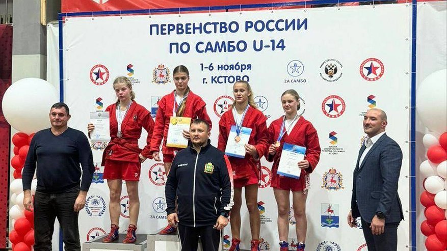 Главная картинка новости: Трое пензенских самбистов взяли призовые места на первенстве РФ в Нижегородской области