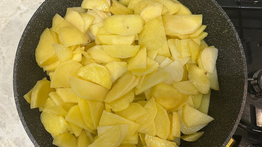 Главная картинка новости: Эти пять продуктов сильно повышают холестерин: а мы едим, да еще и в приличных количествах