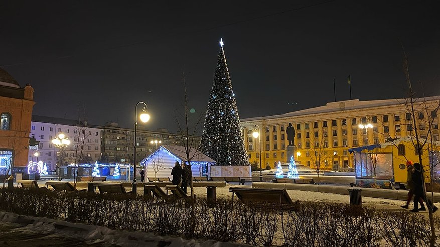 Главная картинка новости: Неожиданно могут переиграть: обсуждается изменение графика выходных и рабочих дней на Новый год