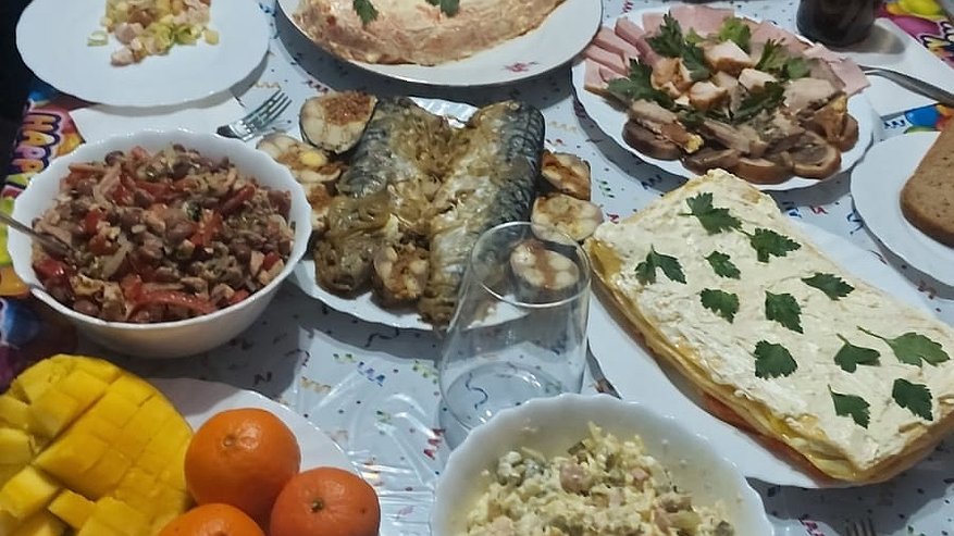 Главная картинка новости: Это надо знать: какие фрукты поставить на новогодний стол, чтобы угодить Зелёной Деревянной Змее