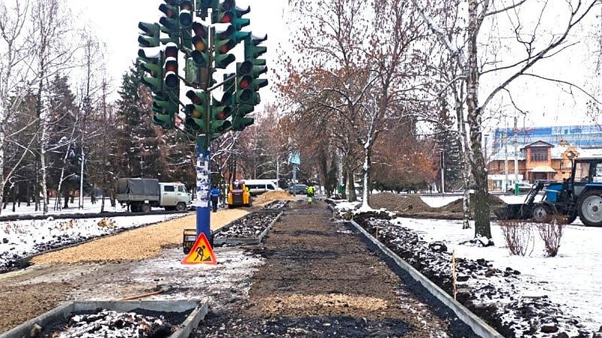 Главная картинка новости: В Пензе благоустроят территорию у «Светофорного дерева»