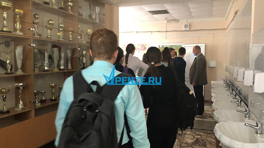 Главная картинка новости: В Пензенской области планируют отменить занятия с репетиторами