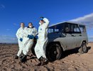 Студентки из Пензы принимают участие в устранении последствий разлива нефти в Анапе