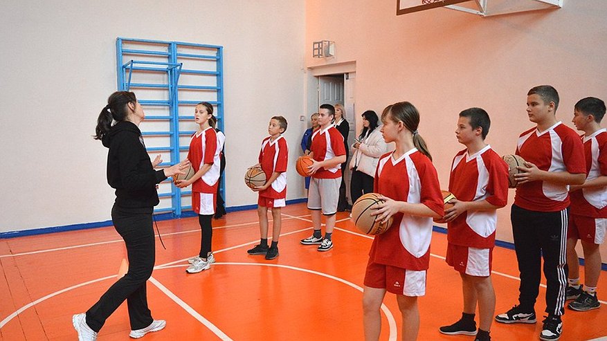 Главная картинка новости: В школе с. Кевдо-Мельситово завершился ремонт спортзала и пищеблока