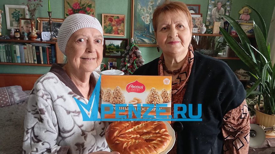 Главная картинка новости: Жители Ахун поздравили почетного педагога-воспитателя Ирину Давыдову с 88-летием