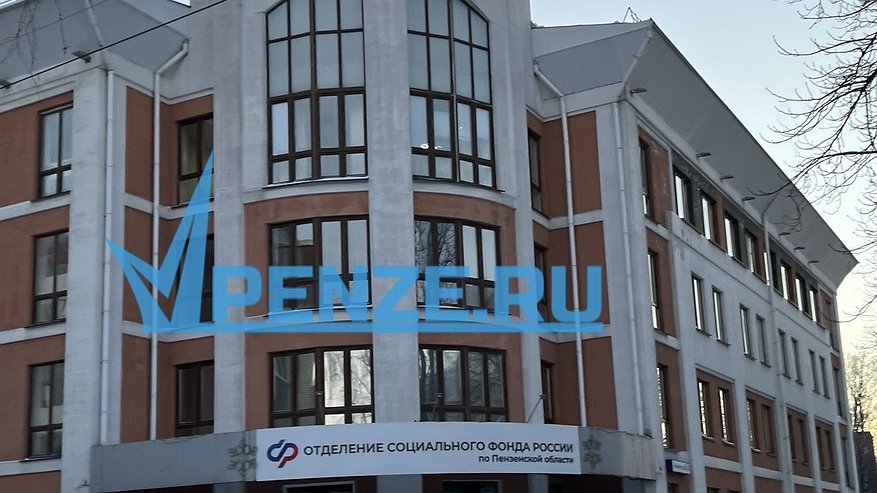 Главная картинка новости: Судебный пристав чуть не лишил инвалида пенсии