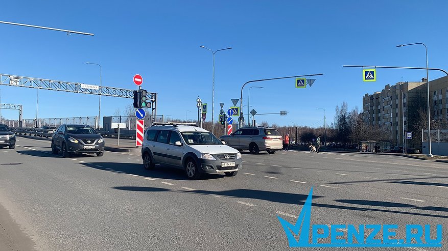 Главная картинка новости: Глава Минстроя оценил ремонт дорог на улице Славы