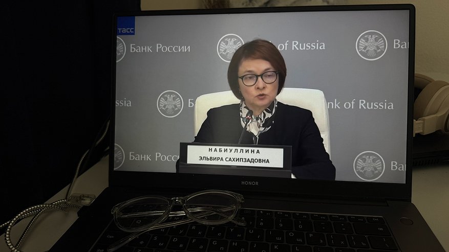 Главная картинка новости: Владельцы сбережений теперь в полном ауте: в ЦБ объявили неожиданную новость