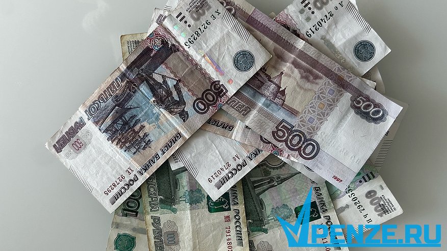 Главная картинка новости: Жительница Бессоновского района в попытках защитить сбережения отдала мошенникам 1,2 млн рублей
