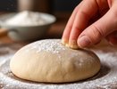 Нереально вкусное тесто: готовится за 15 минут — подойдет для любой выпечки: хозяйкам на заметку