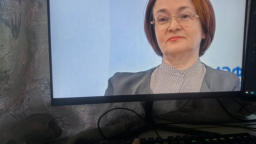 Главная картинка новости: Наступят трудные времена для всех: Набиуллина обратилась к тем россиянам, у кого сбережения в деньгах