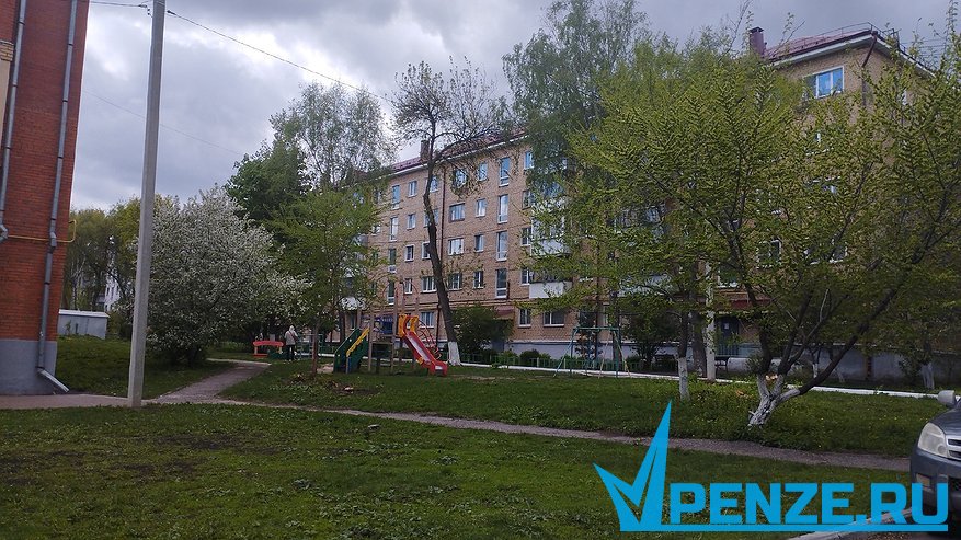Главная картинка новости: В Нижнем Ломове ведется обновление фасада и фундамента МКД