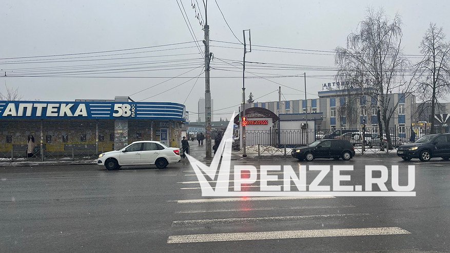 Главная картинка новости: Житель Каменского района угнал автомобиль друга во время застолья