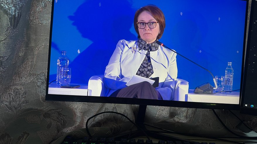 Главная картинка новости: "Мы на пороге великой денежной реформы": Набиуллина просит россиян готовиться к появлению новой валюты