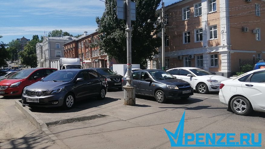 Главная картинка новости: Сотрудники полиции задержали пензенца за кражу чужих автомобильных дисков