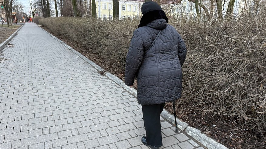 Главная картинка новости: Опубликован новый график выхода на пенсию - списоки составлены по годам: россияне ликуют от радости