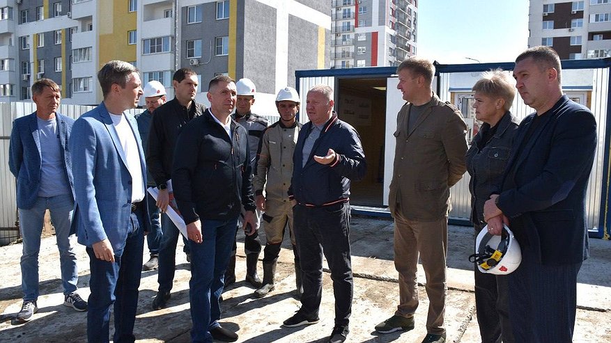 Главная картинка новости: Глава города проверил ход строительства новой школы в микрорайоне Арбеково