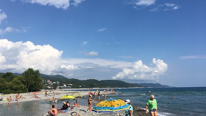 Главная картинка новости: Море в 2 раза дешевле Египта и теплее, чем в Турции: турфирмы предлагают россиянам дешевый курорт — и Сочи в пролёте
