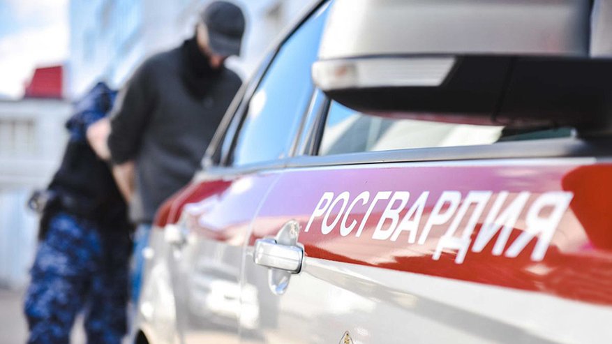 Главная картинка новости: Пьяный пензенец забрался на склад и вскрыл пачки с макаронами
